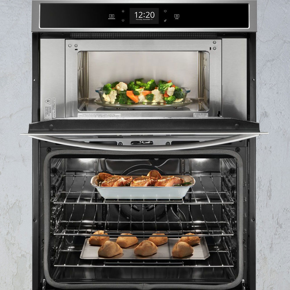 Torre de Hornos con horno microondas Whirlpool 883049446882 Cocción por convección y pantalla táctil con control de manera remota. Limpieza con vapor sin limpiadores químicos.